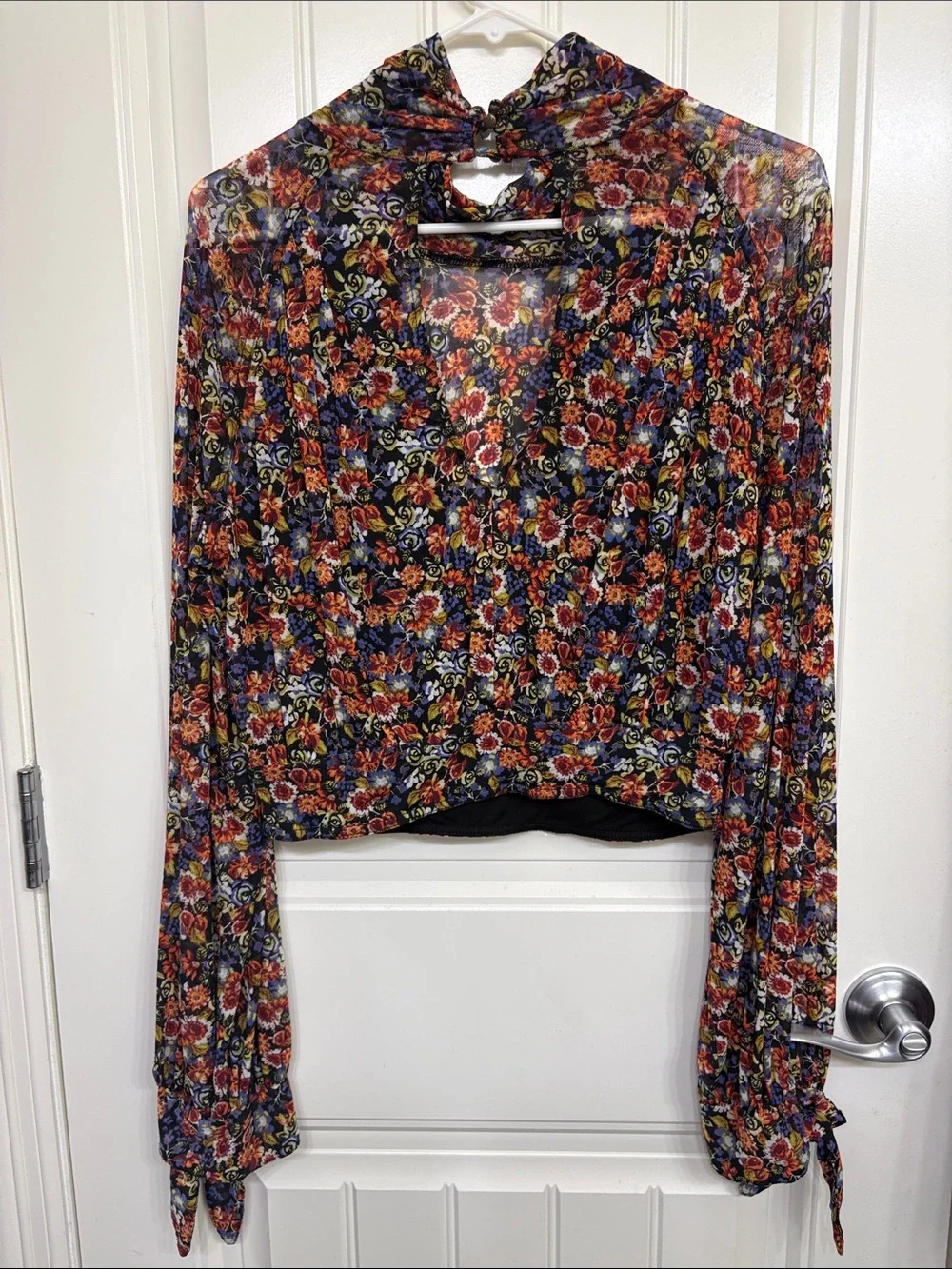 Free People‎ all dolled up floral cropped blouse Size Medium